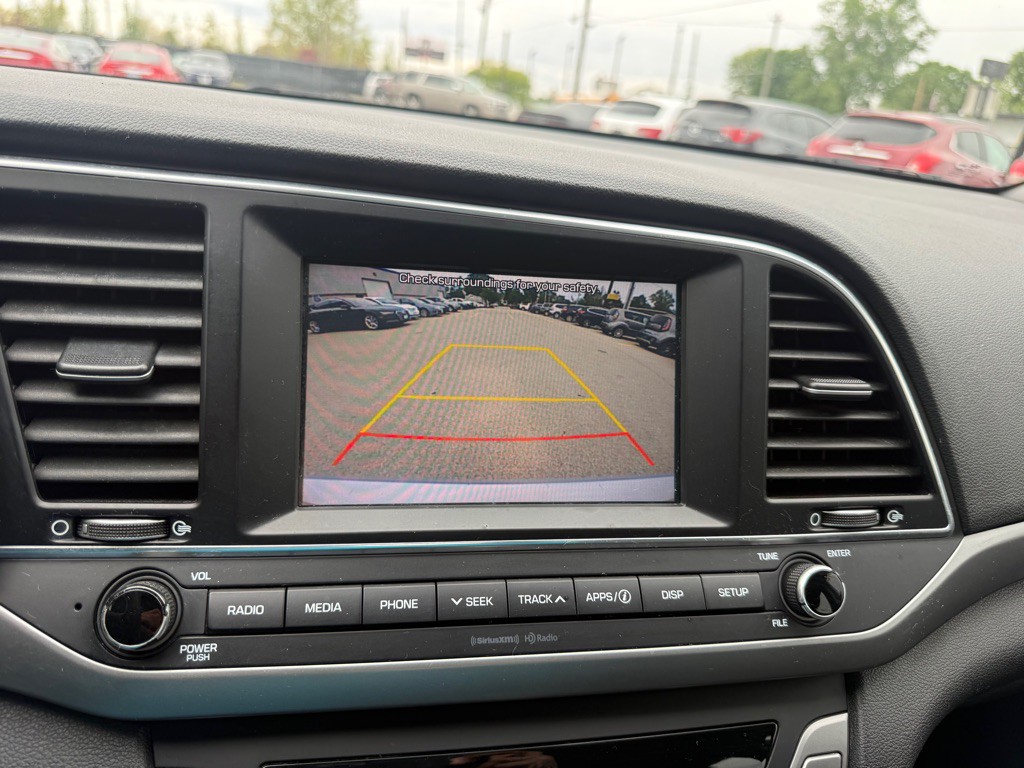 2018 Hyundai Elantra Image 14