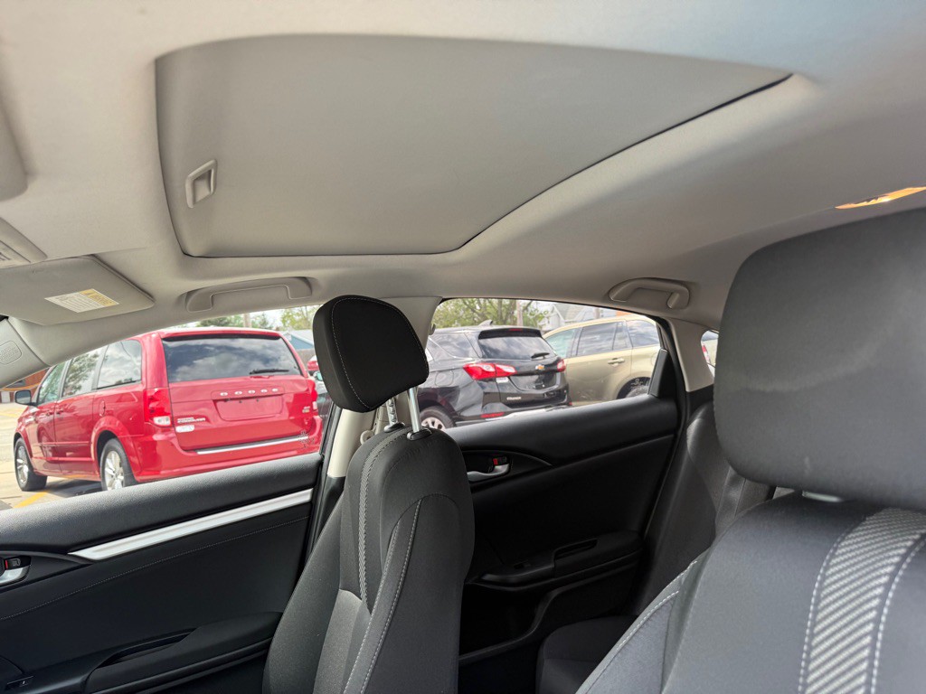 2017 Honda Civic Image 11