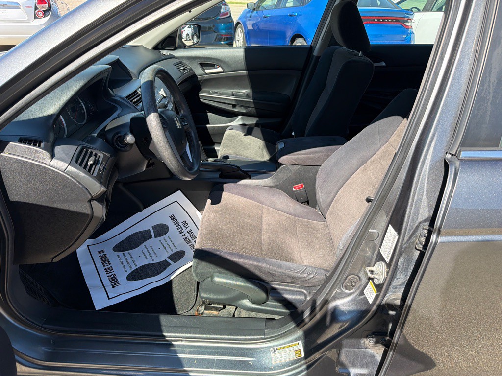2009 Honda Accord Image 12