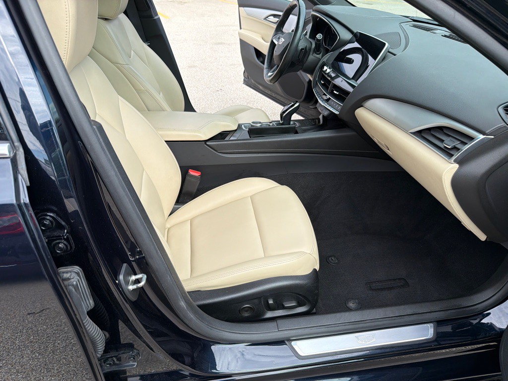 2021 Cadillac CT5 Image 11
