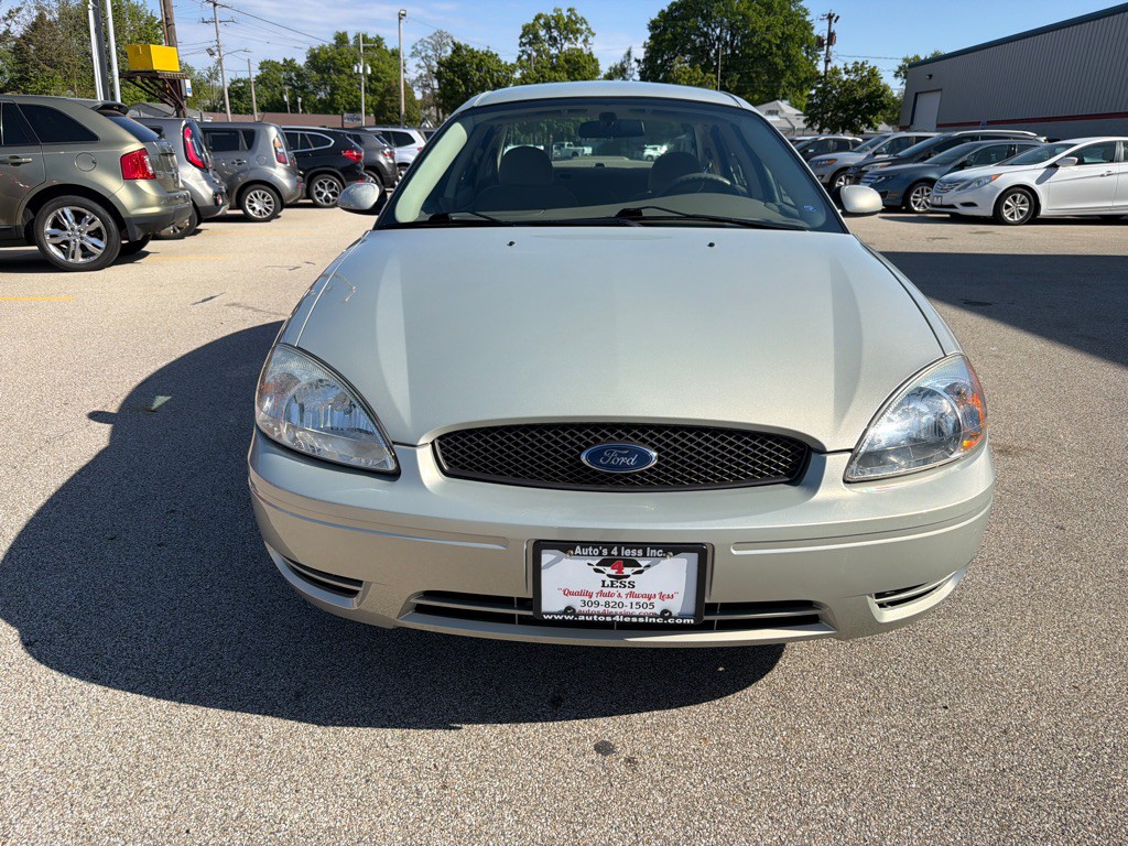 2004 Ford Taurus Image 3