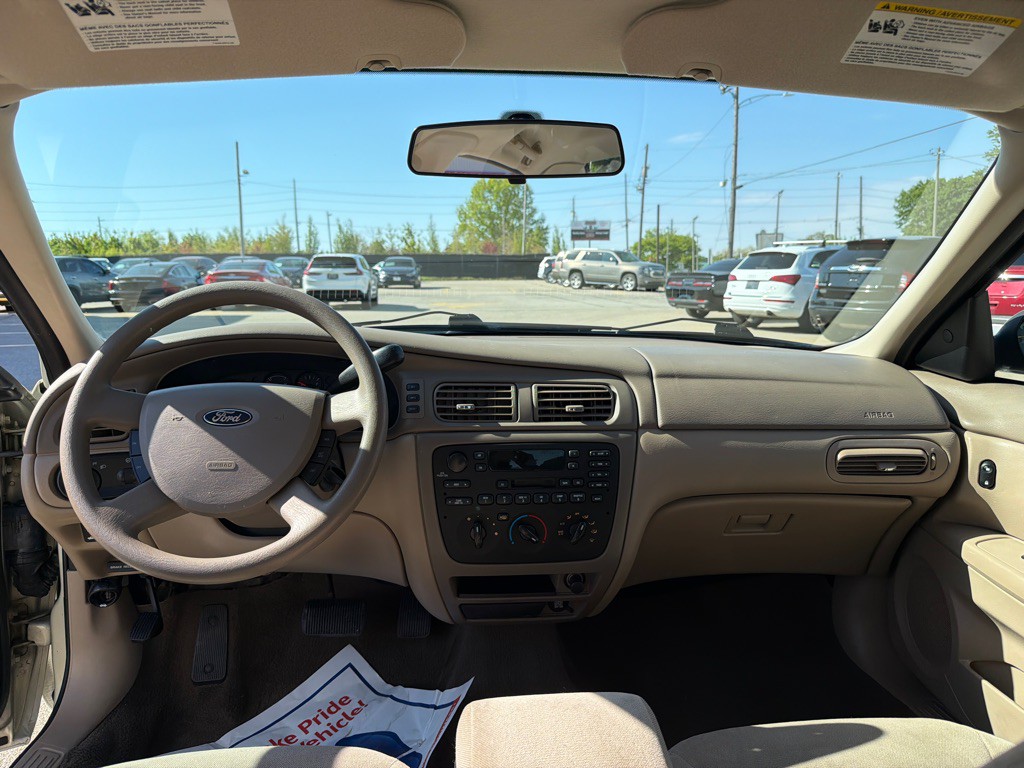 2004 Ford Taurus Image 14