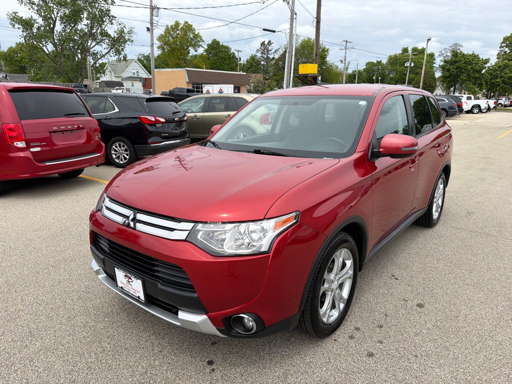 2015 Mitsubishi Outlander Image 4