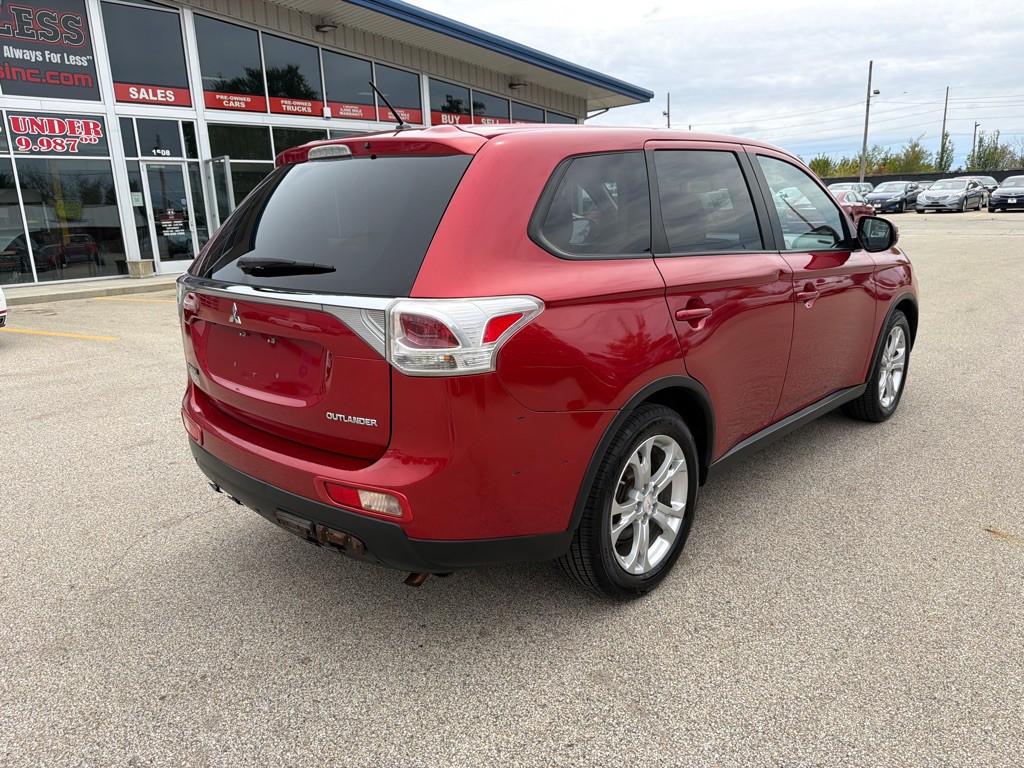 2015 Mitsubishi Outlander Image 8