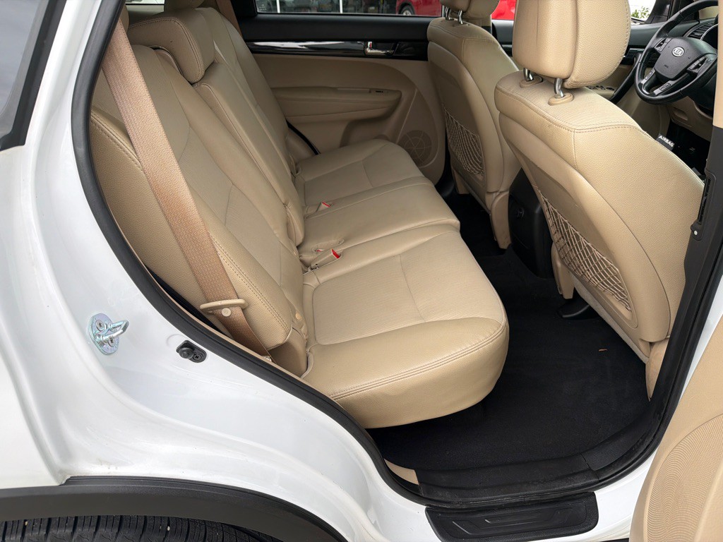 2011 Kia Sorento Image 10