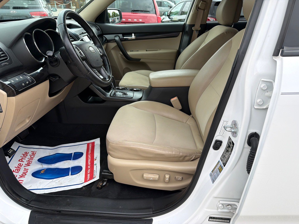 2011 Kia Sorento Image 12