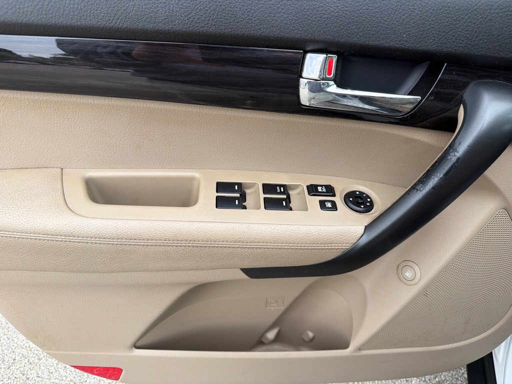 2011 Kia Sorento Image 13