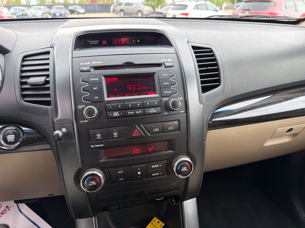 2011 Kia Sorento Image 15