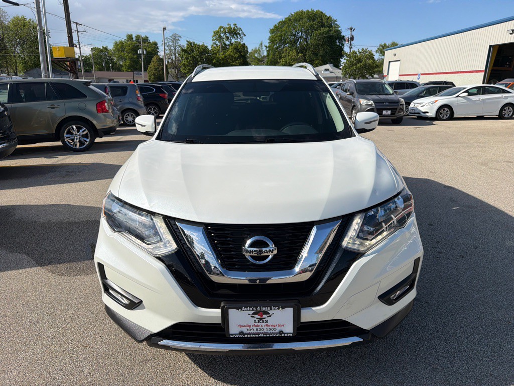 2017 Nissan Rogue Image 3