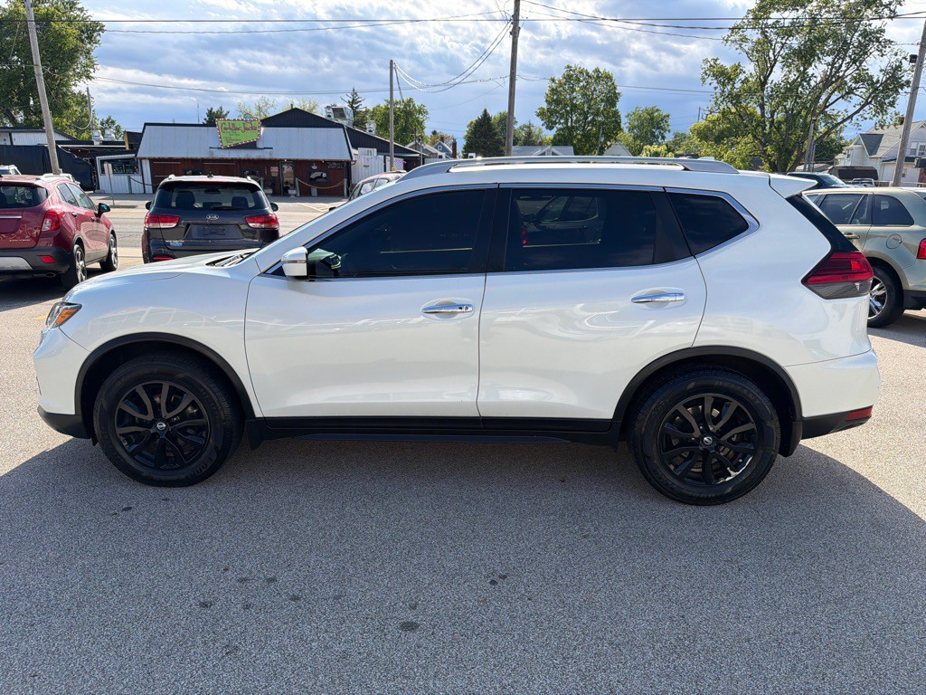 2017 Nissan Rogue Image 5
