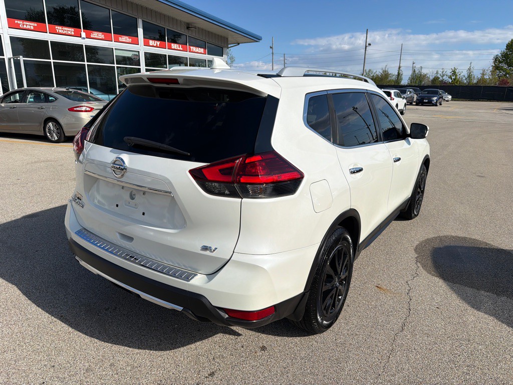 2017 Nissan Rogue Image 8