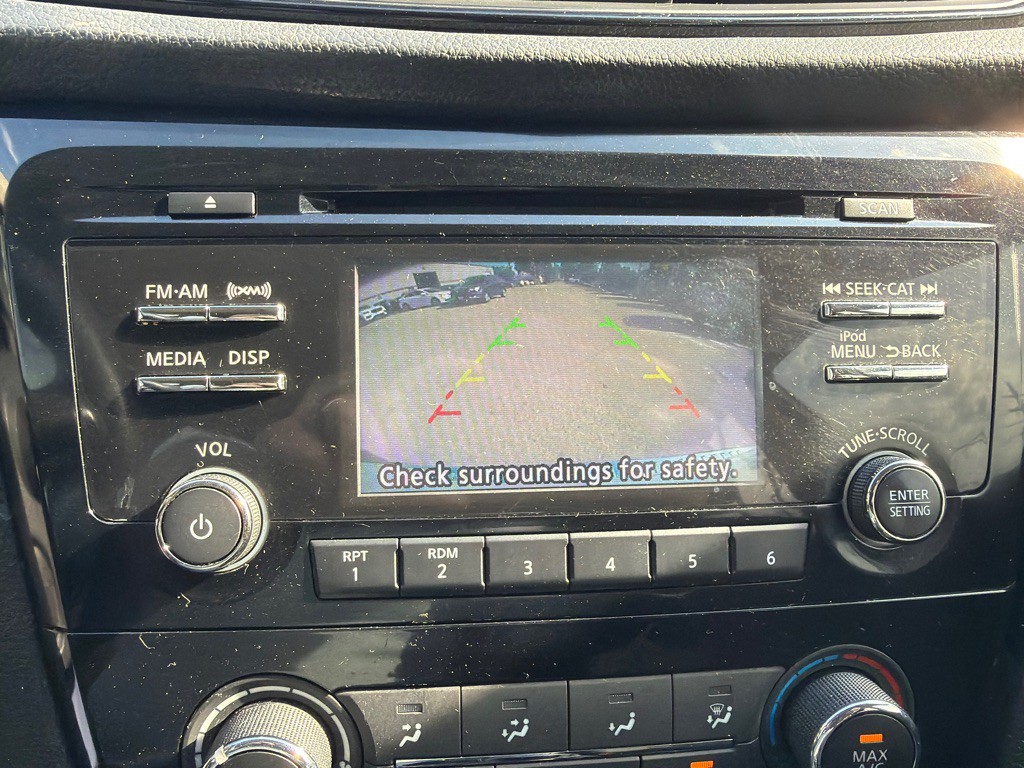 2017 Nissan Rogue Image 17