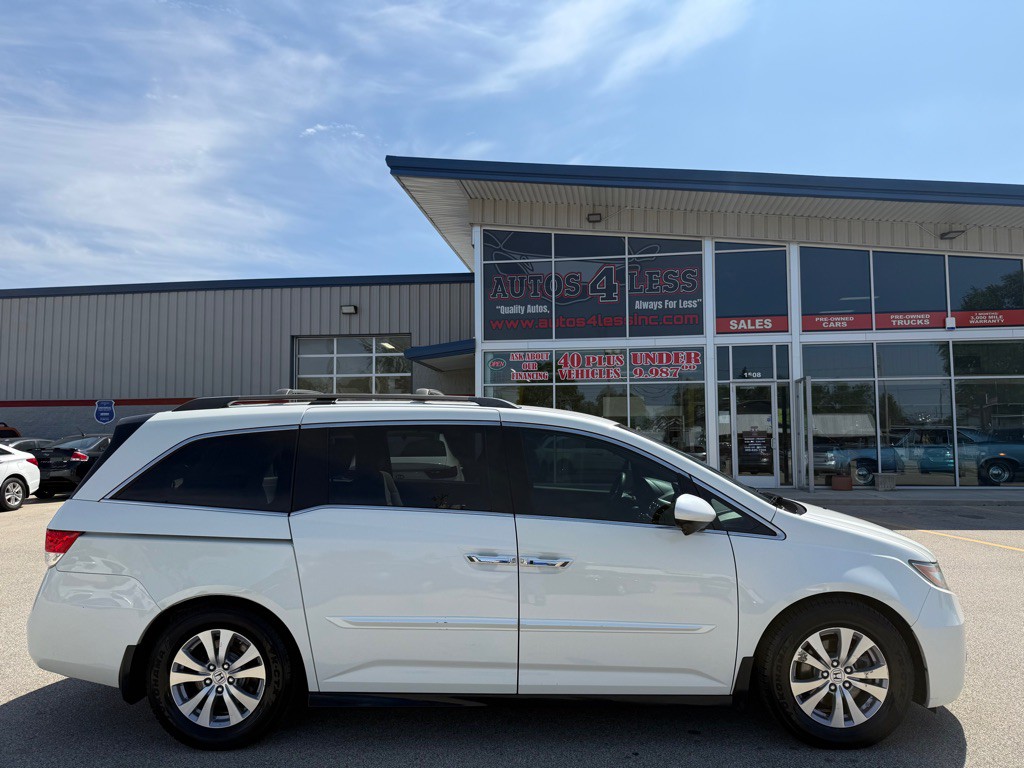 2017 Honda Odyssey Image 1