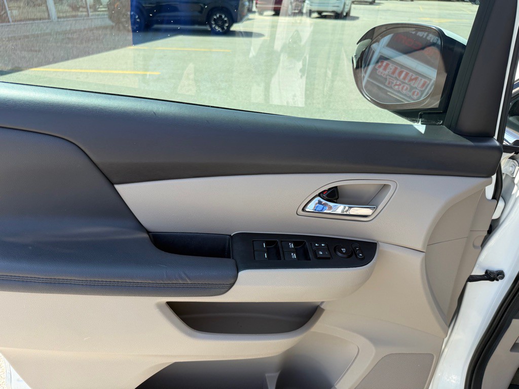2017 Honda Odyssey Image 9