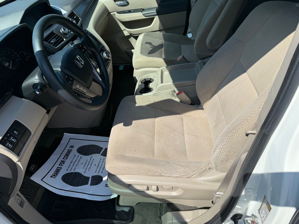 2017 Honda Odyssey Image 10