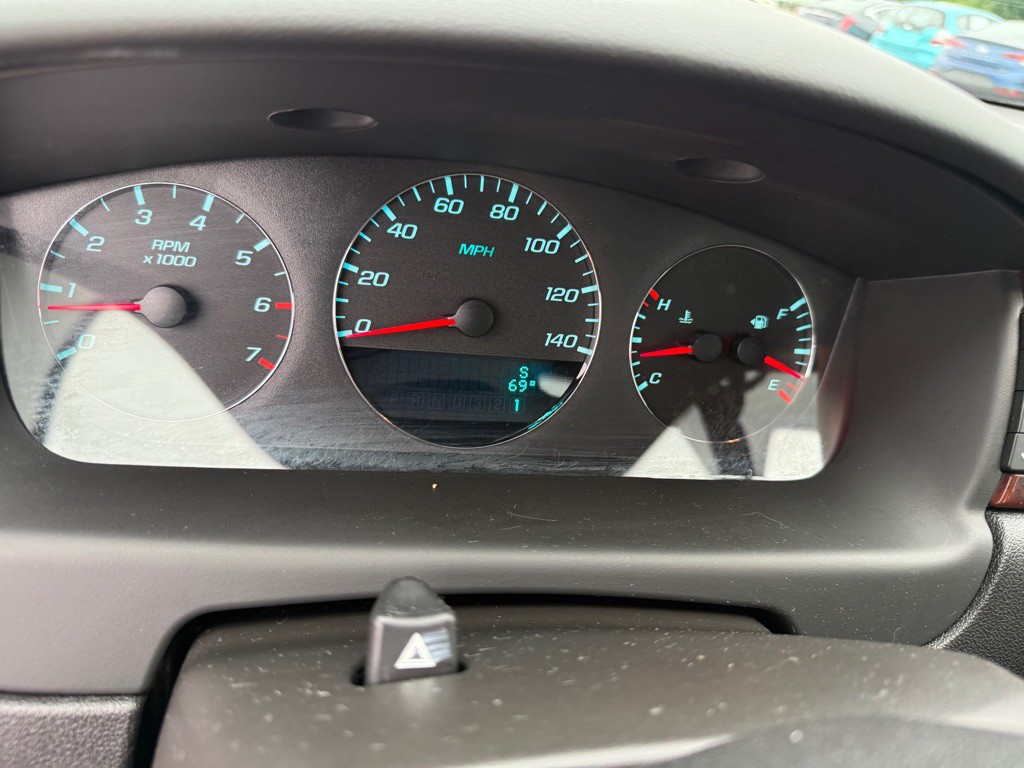 2009 Chevrolet Impala Image 11