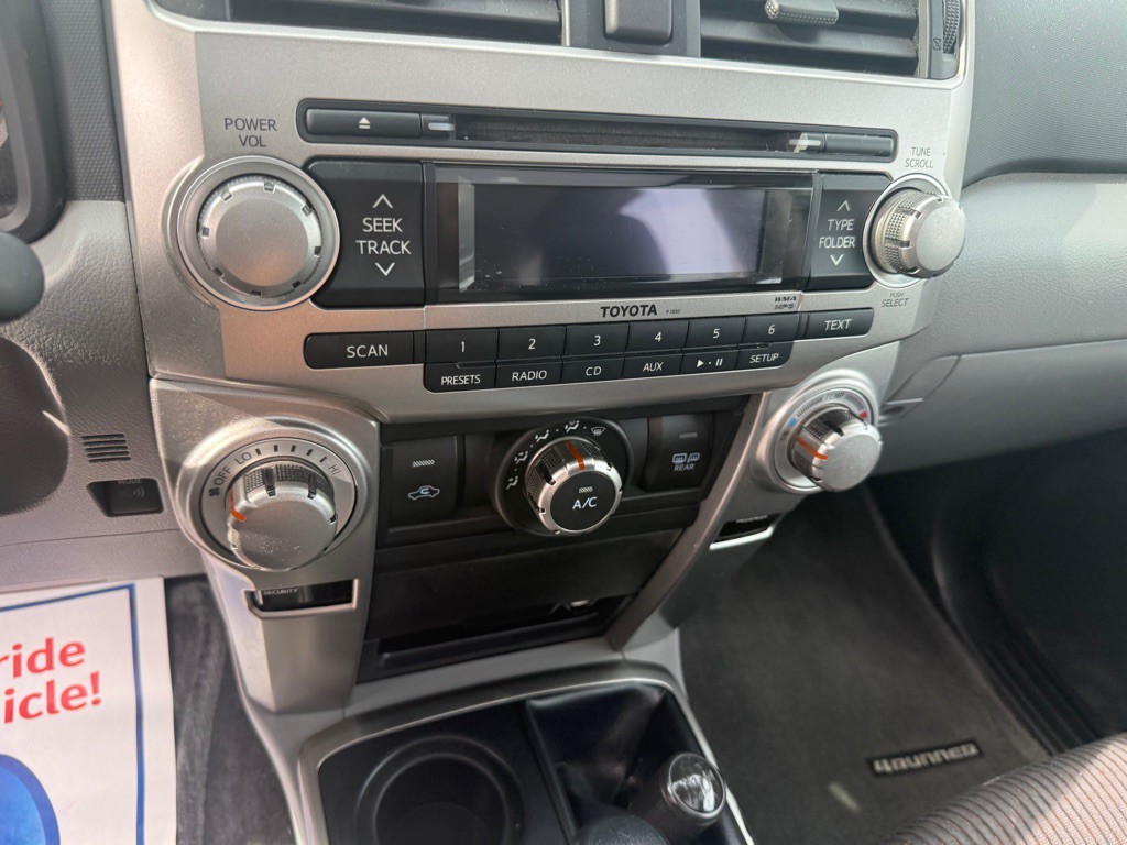 2010 Toyota 4Runner Image 12