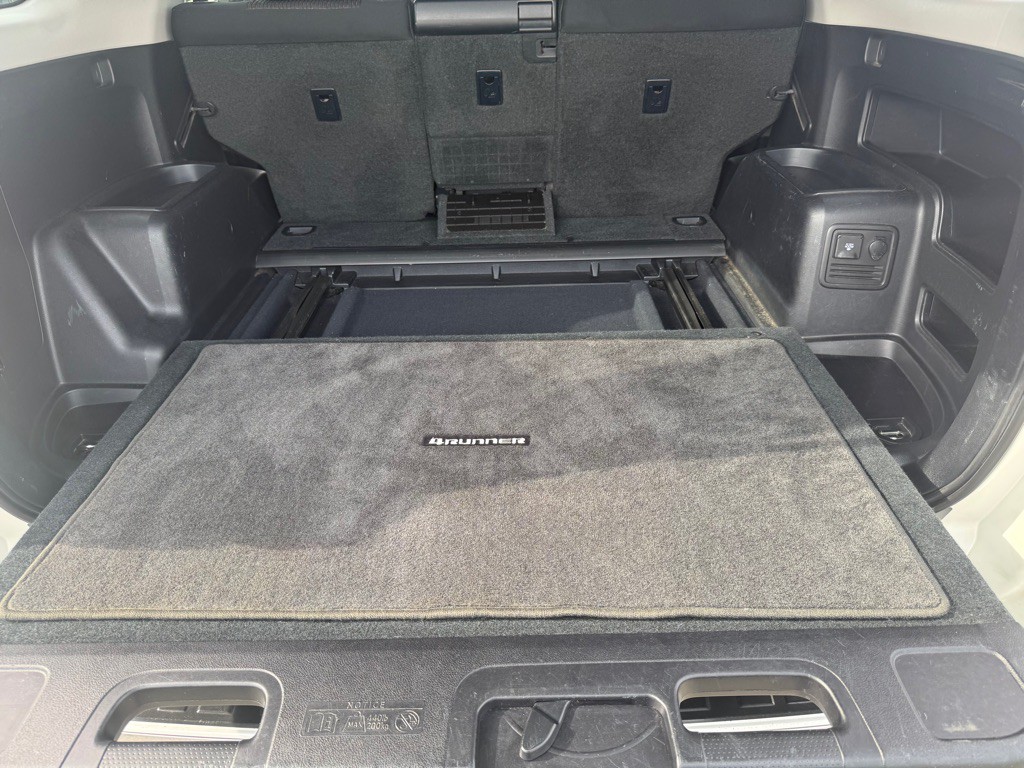 2010 Toyota 4Runner Image 18