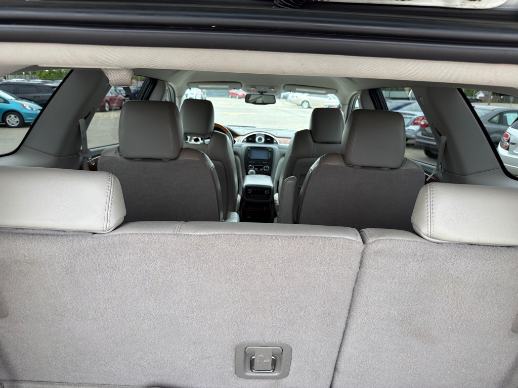 2012 Buick Enclave Image 12