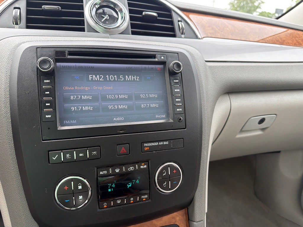 2012 Buick Enclave Image 19