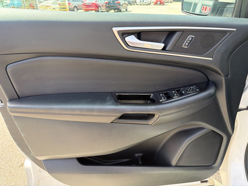 2015 Ford Edge Image 15
