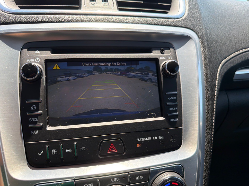 2015 GMC Acadia Image 18