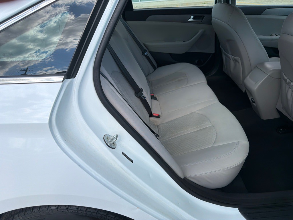 2015 Hyundai Sonata Image 10