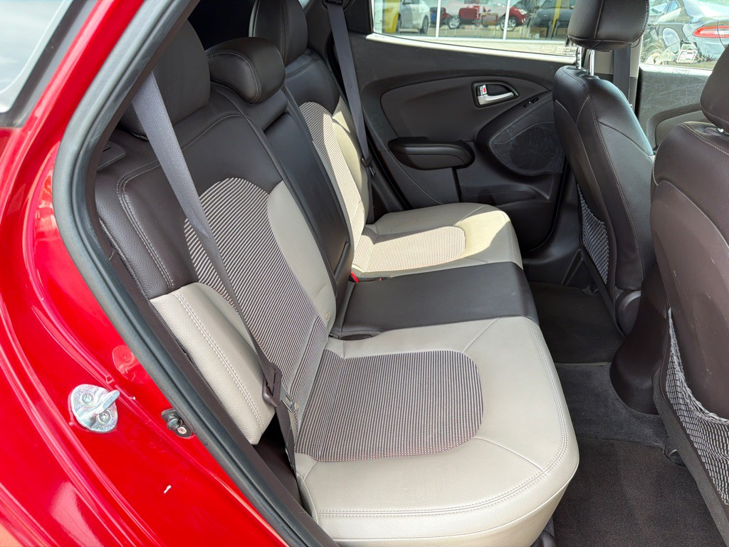 2013 Hyundai Tucson Image 10