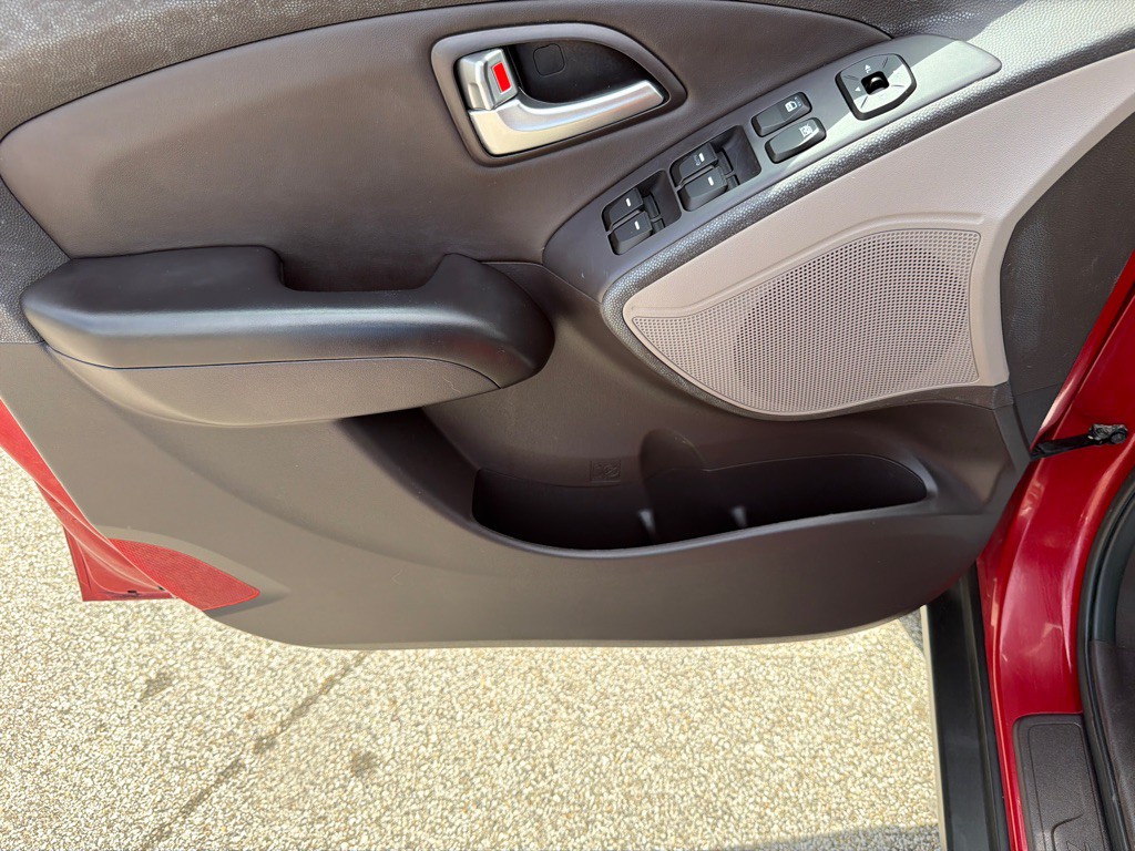 2013 Hyundai Tucson Image 14