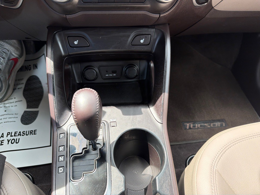 2013 Hyundai Tucson Image 17