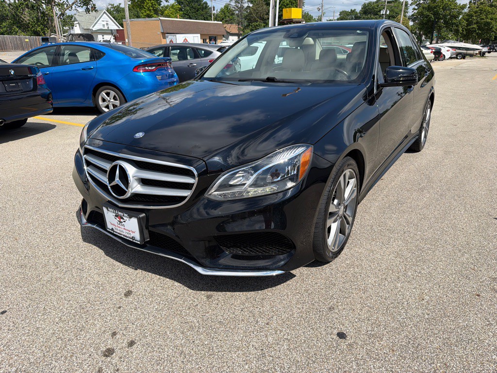 2016 Mercedes-Benz E-Class Image 4