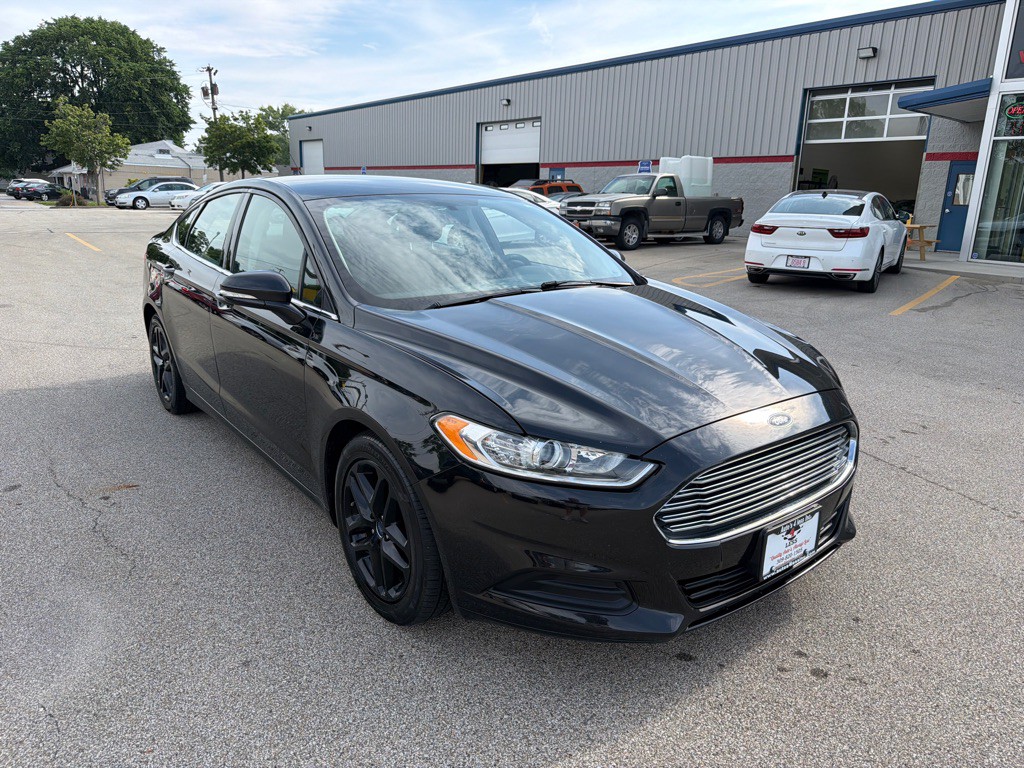 2015 Ford Fusion Image 2