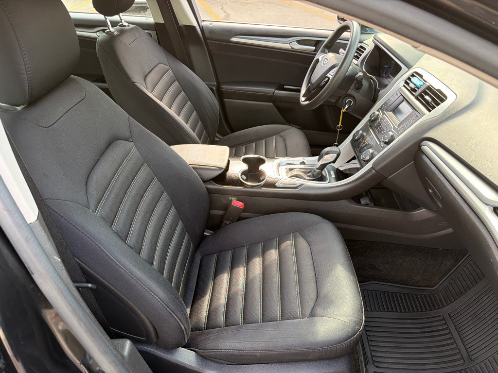 2015 Ford Fusion Image 9