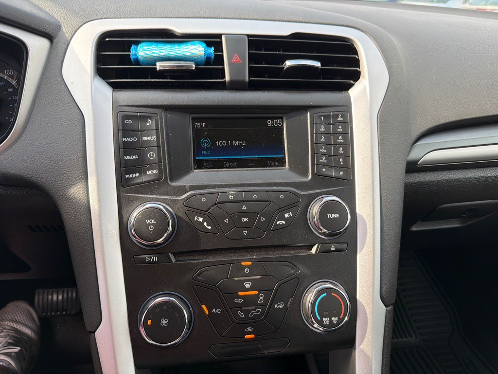 2015 Ford Fusion Image 15