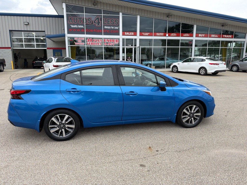 2020 Nissan Versa Image 1