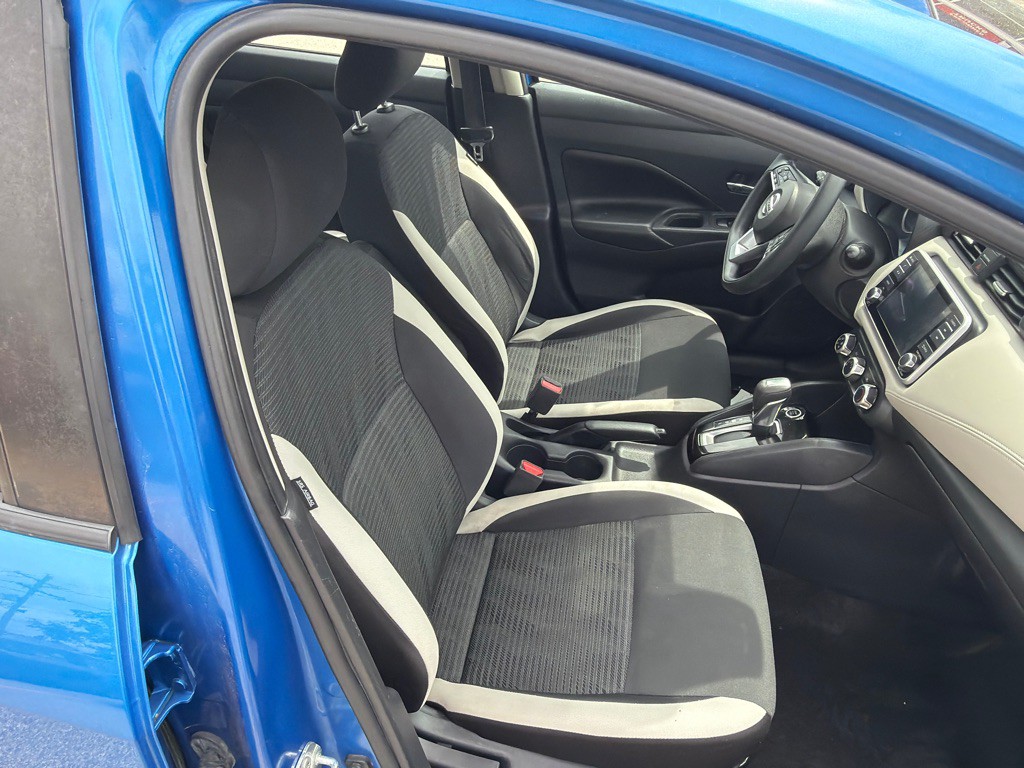 2020 Nissan Versa Image 9