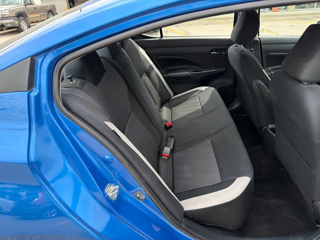 2020 Nissan Versa Image 10