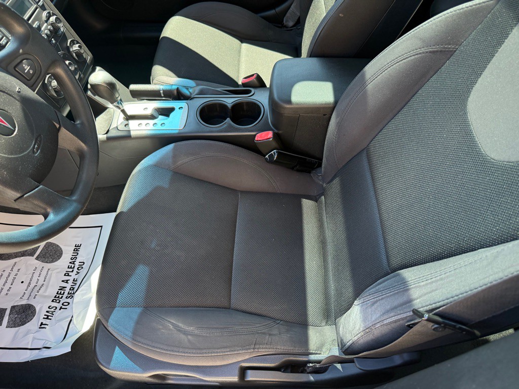 2005 Pontiac G6 Image 11