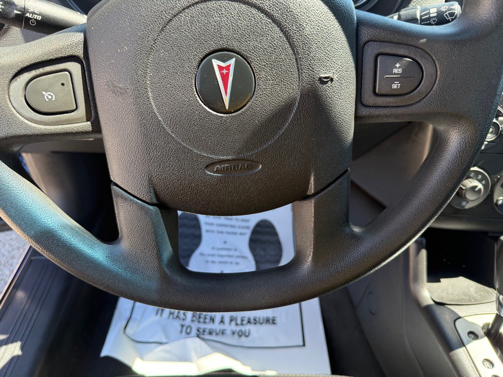 2005 Pontiac G6 Image 13
