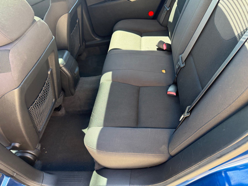 2005 Pontiac G6 Image 16