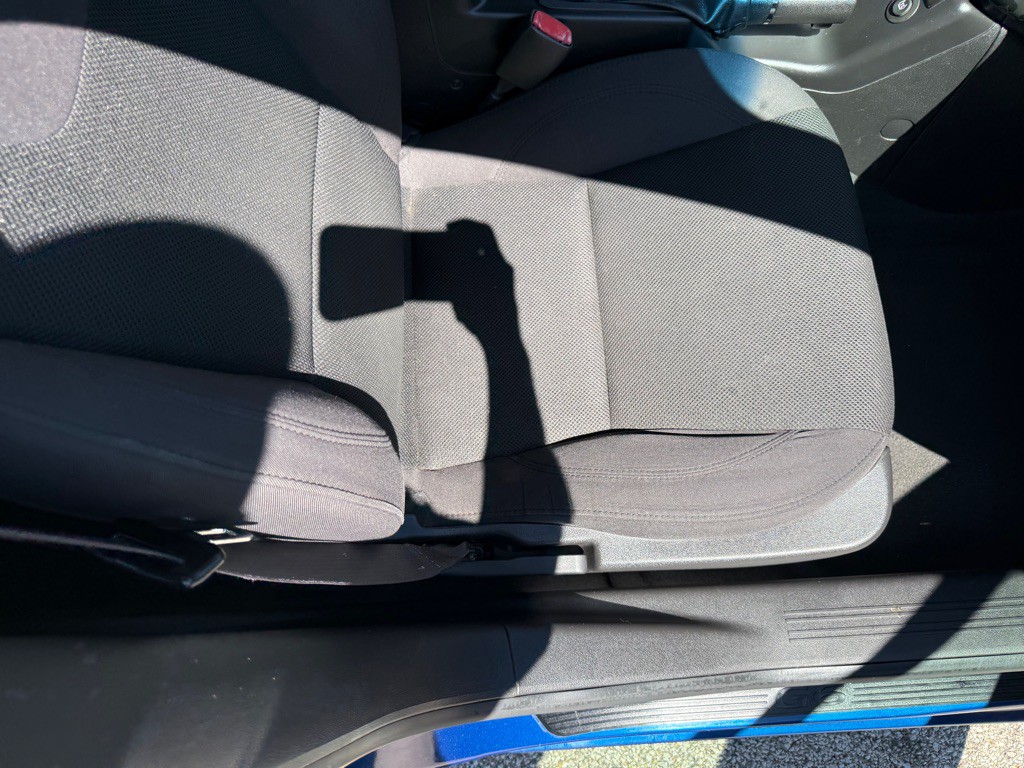 2005 Pontiac G6 Image 21
