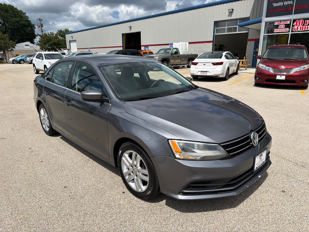 2017 Volkswagen Jetta Image 2