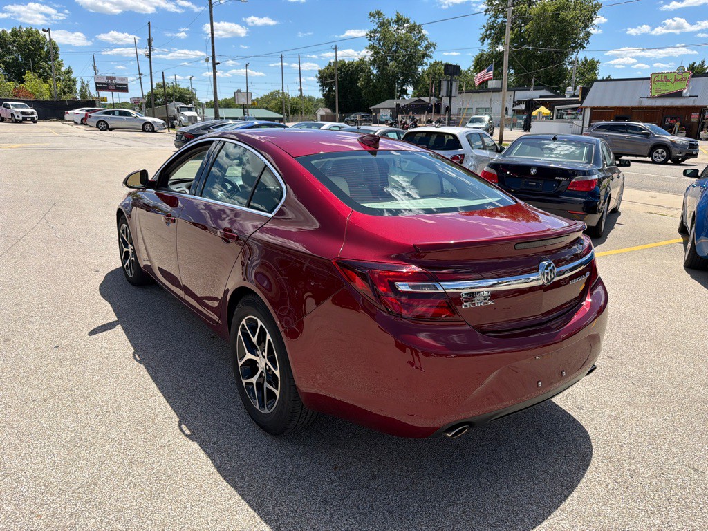 2017 Buick Regal Image 6