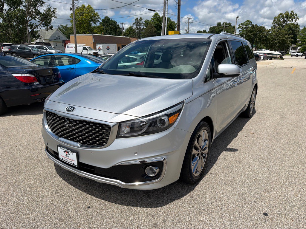 2015 Kia Sedona Image 4