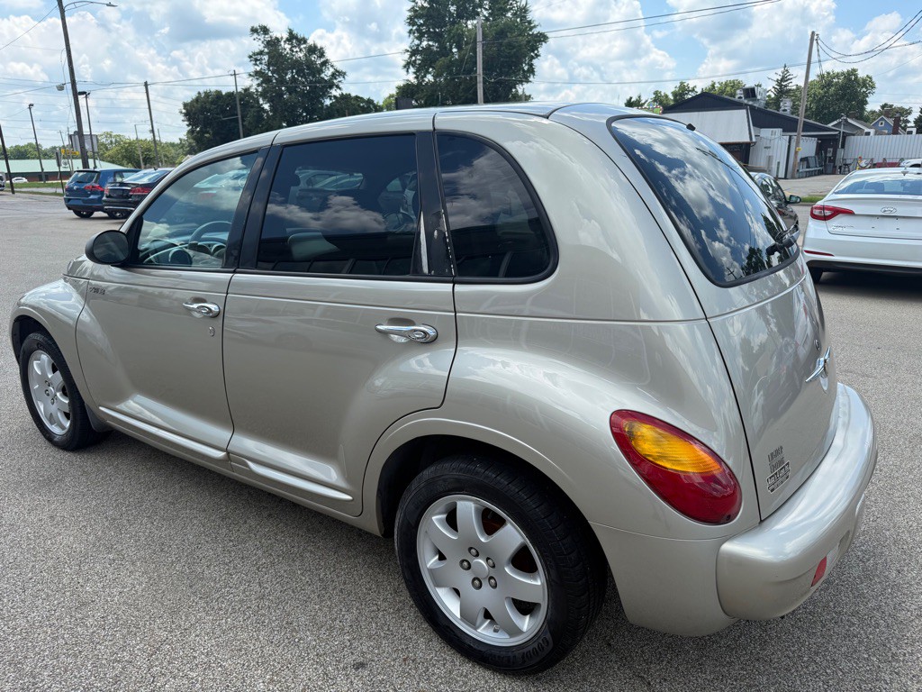 2005 Chrysler PT Cruiser Image 6