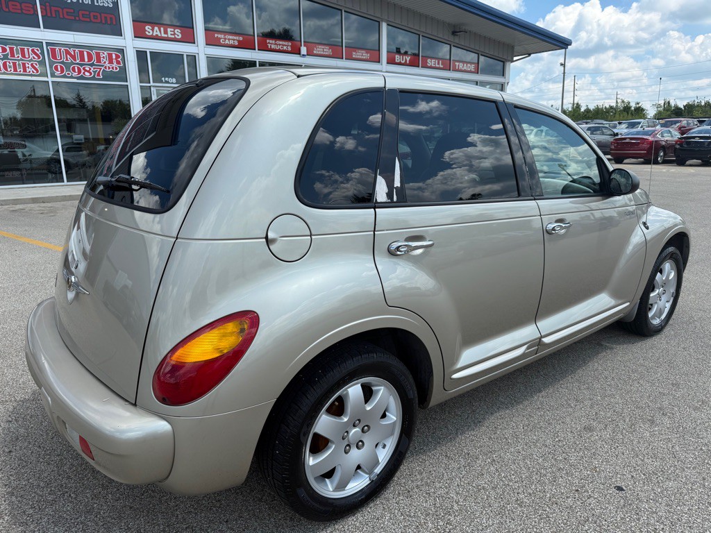 2005 Chrysler PT Cruiser Image 8