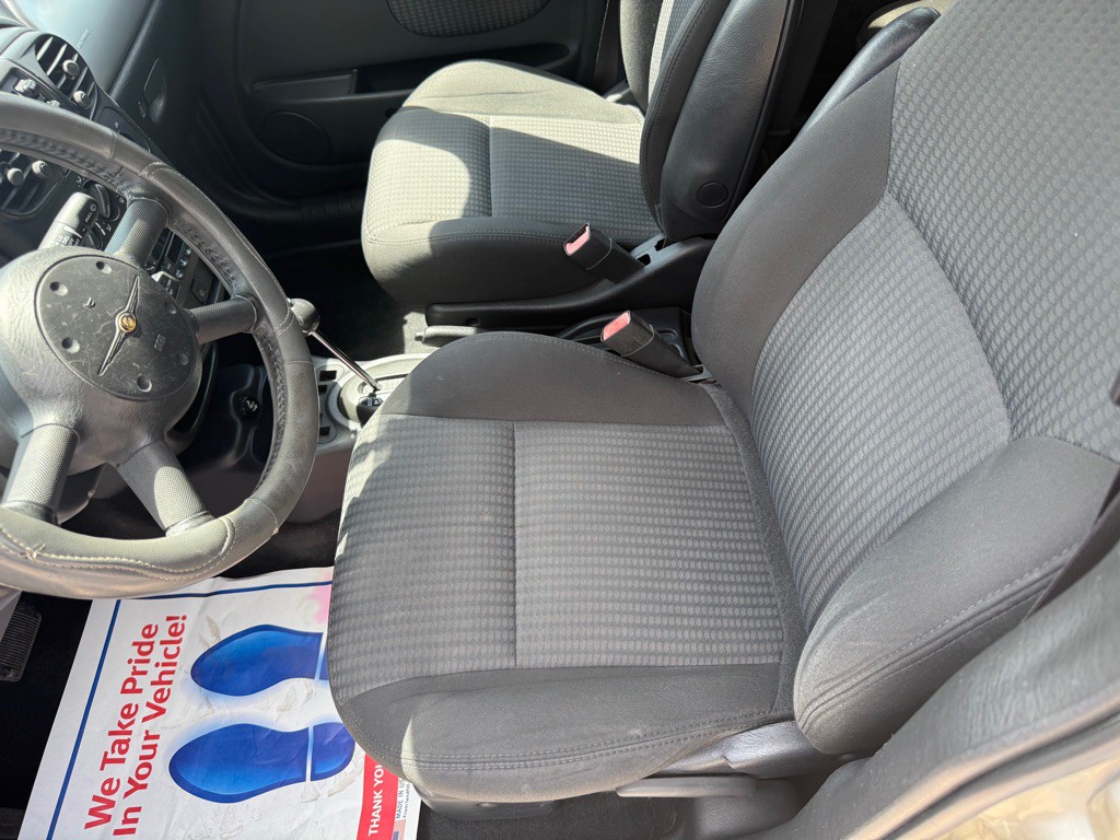 2005 Chrysler PT Cruiser Image 10