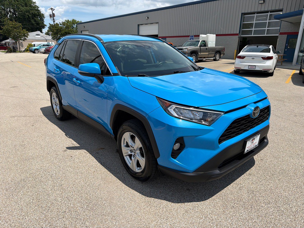 2020 Toyota Rav4 Image 2