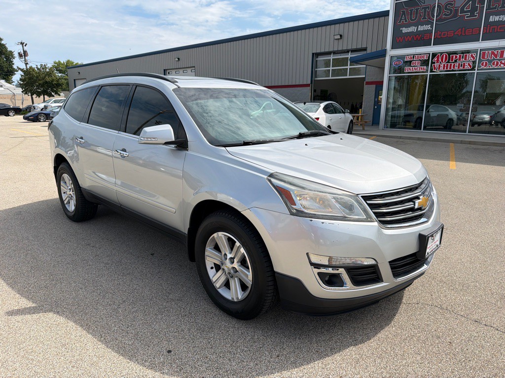 2014 Chevrolet Traverse Image 2