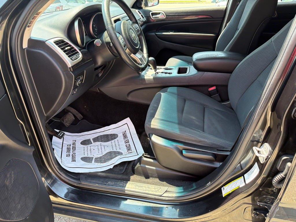 2012 Jeep Grand Cherokee Image 13